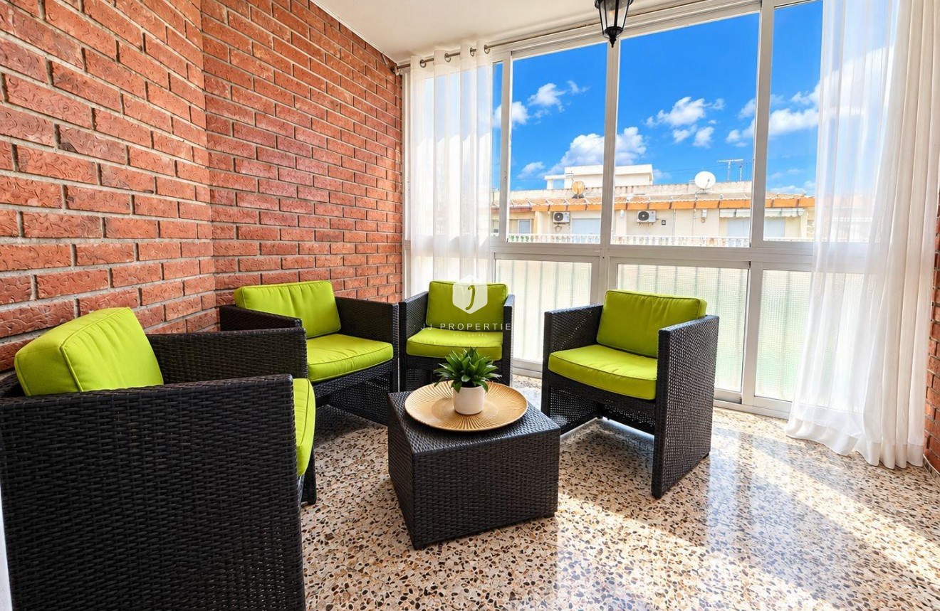 Tweedehands - Appartement / flat -
Torrevieja - Acequion