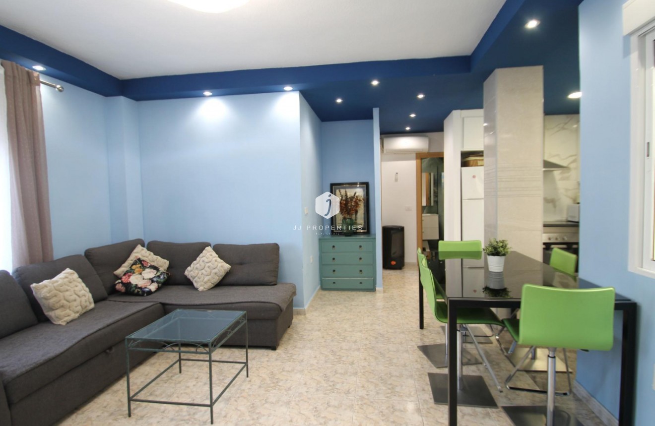Resale - Apartment / flat -
Torrevieja - Playa de los Naufragos