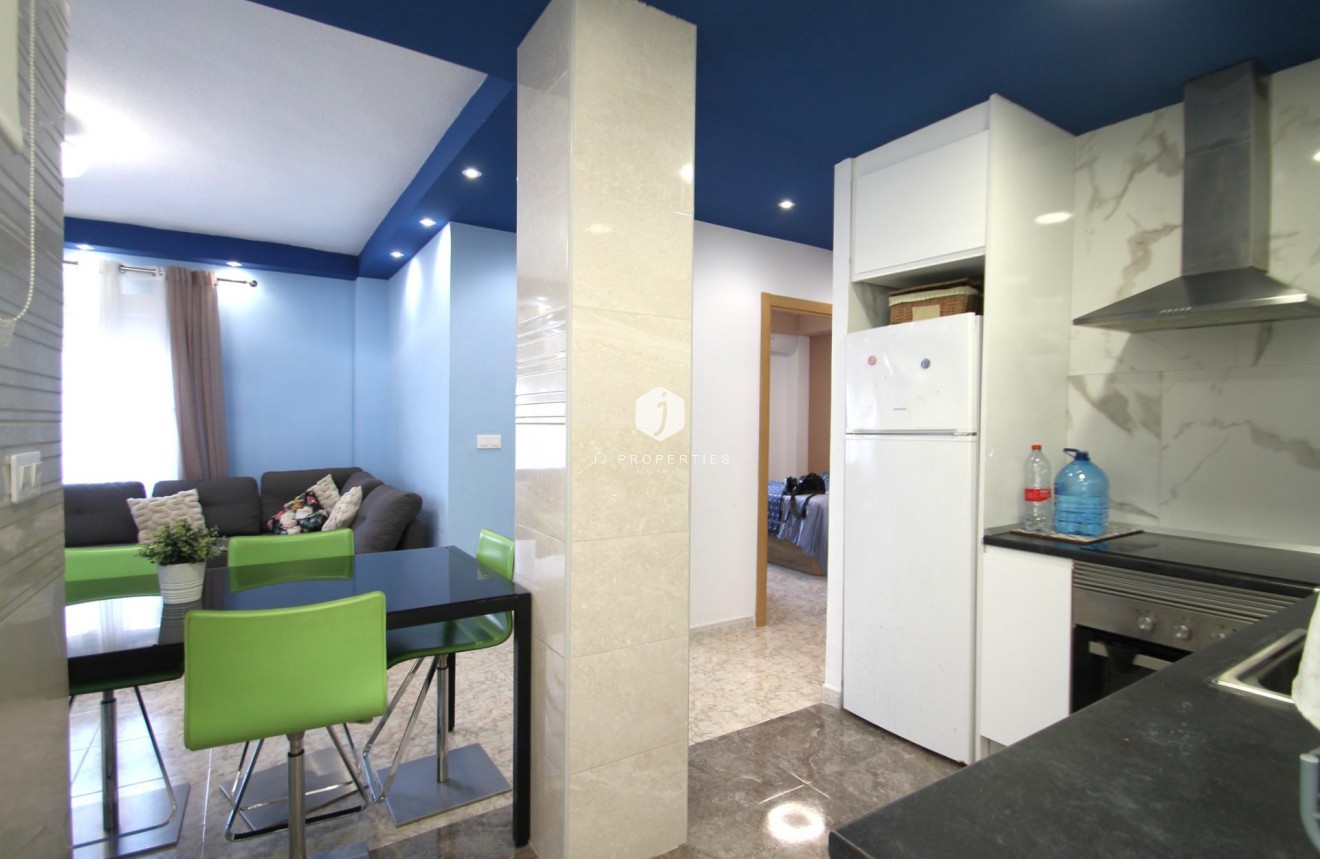 Resale - Apartment / flat -
Torrevieja - Playa de los Naufragos