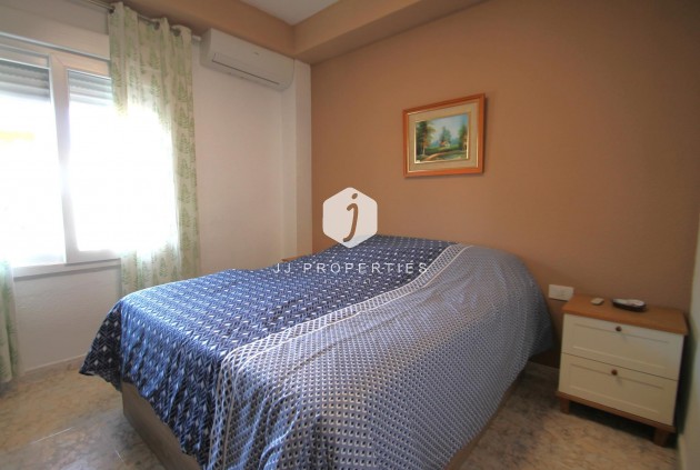 Resale - Apartment / flat -
Torrevieja - Playa de los Naufragos