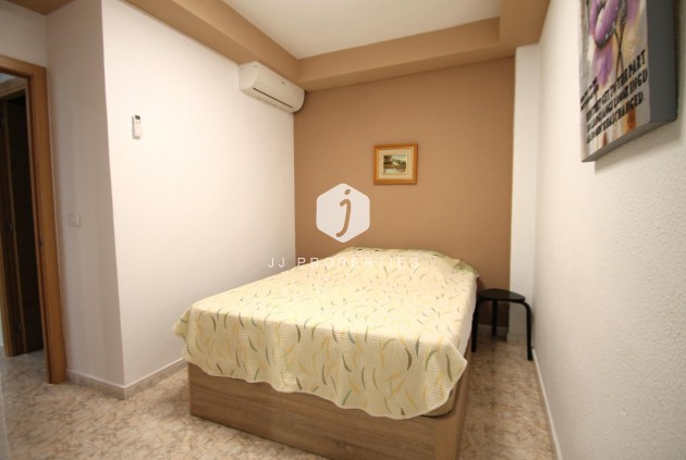 Resale - Apartment / flat -
Torrevieja - Playa de los Naufragos