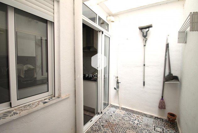 Resale - Apartment / flat -
Torrevieja - Playa de los Naufragos