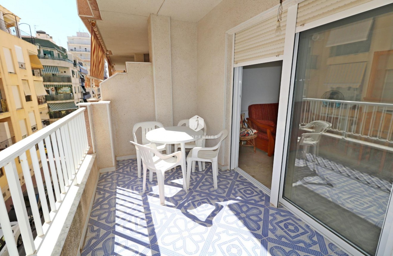 Resale - Apartment / flat -
Torrevieja - Playa del Cura