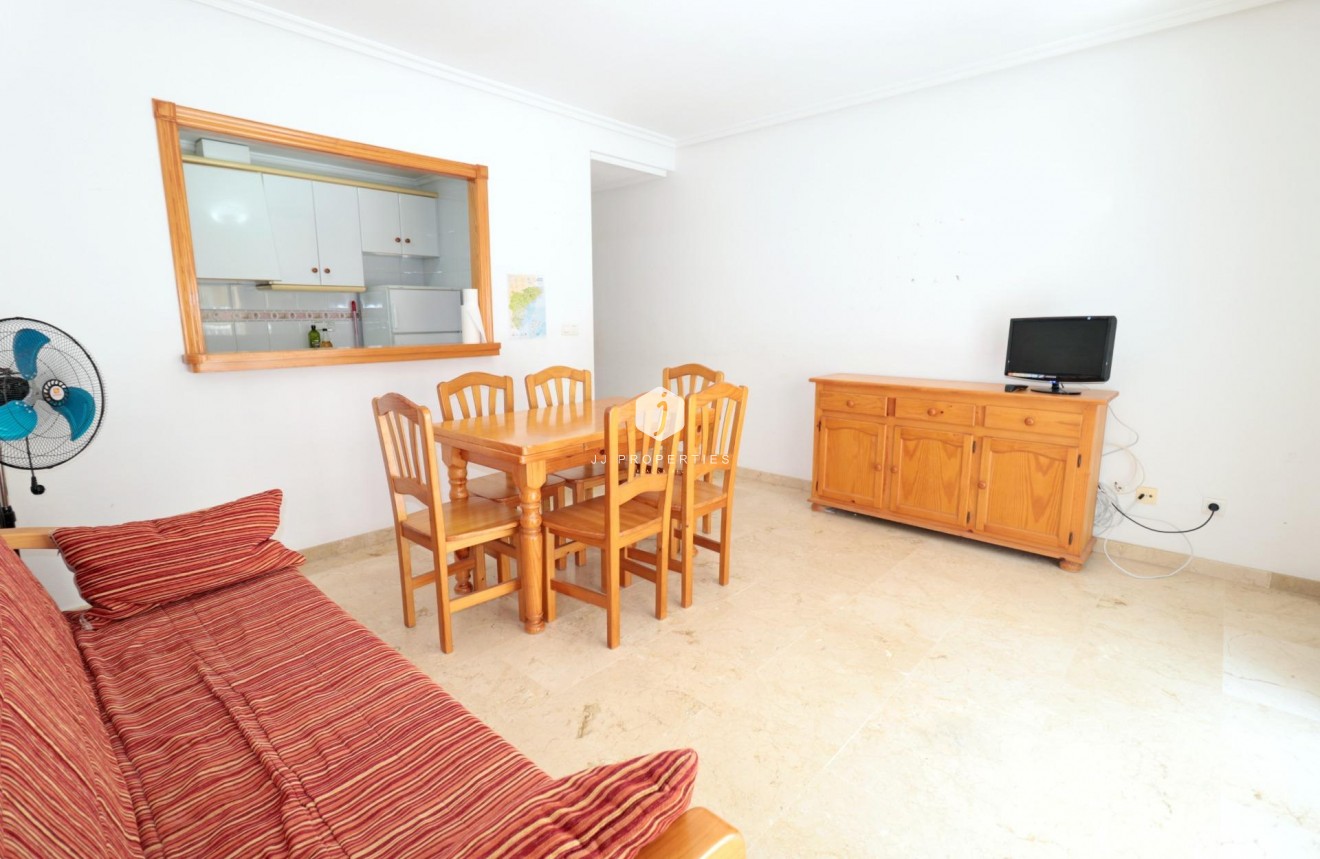 Resale - Apartment / flat -
Torrevieja - Playa del Cura