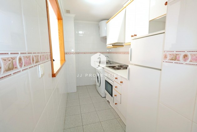 Resale - Apartment / flat -
Torrevieja - Playa del Cura