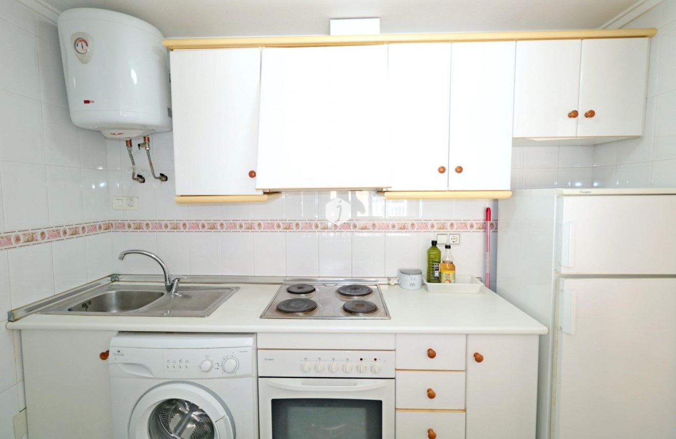 Resale - Apartment / flat -
Torrevieja - Playa del Cura