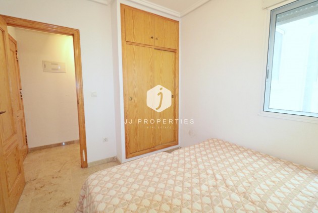 Resale - Apartment / flat -
Torrevieja - Playa del Cura