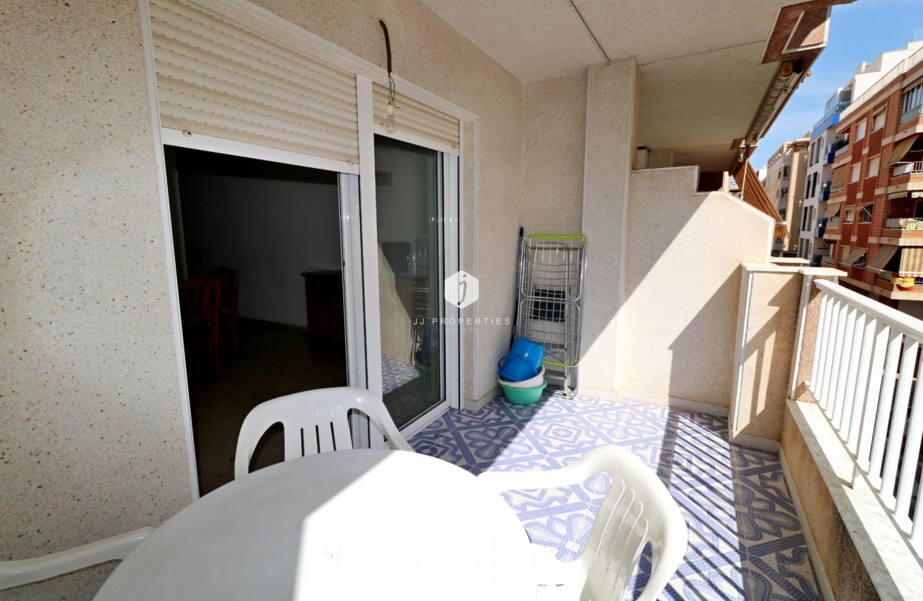 Resale - Apartment / flat -
Torrevieja - Playa del Cura