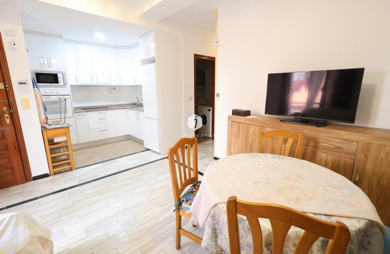Tweedehands - Appartement / flat -
Torrevieja - Costa Blanca