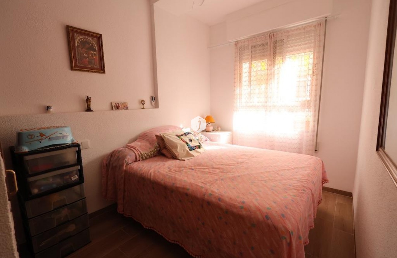 Tweedehands - Appartement / flat -
Torrevieja - Costa Blanca