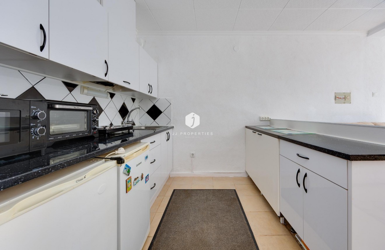Resale - Chalet -
Torrevieja - La Siesta - El Salado - Torreta
