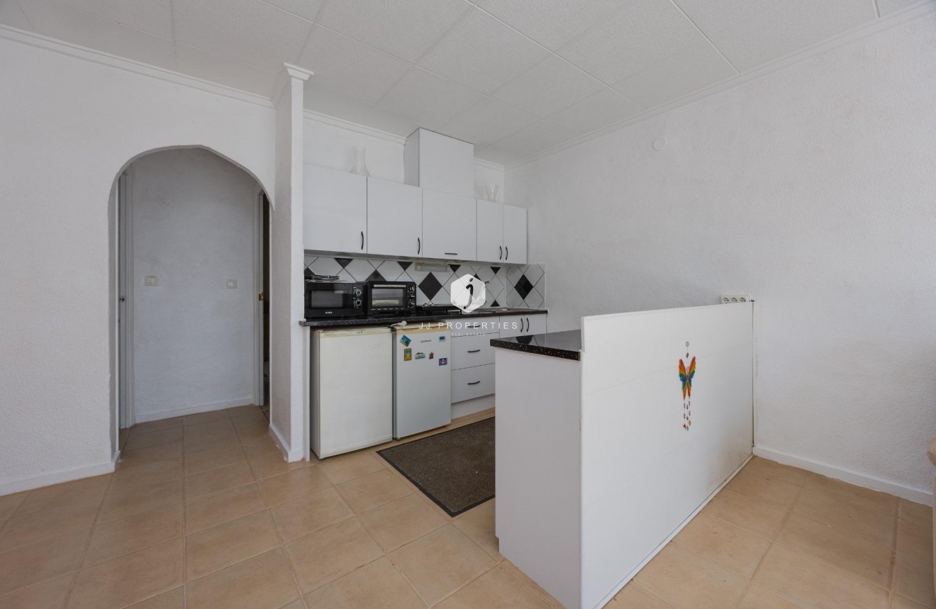 Resale - Chalet -
Torrevieja - La Siesta - El Salado - Torreta
