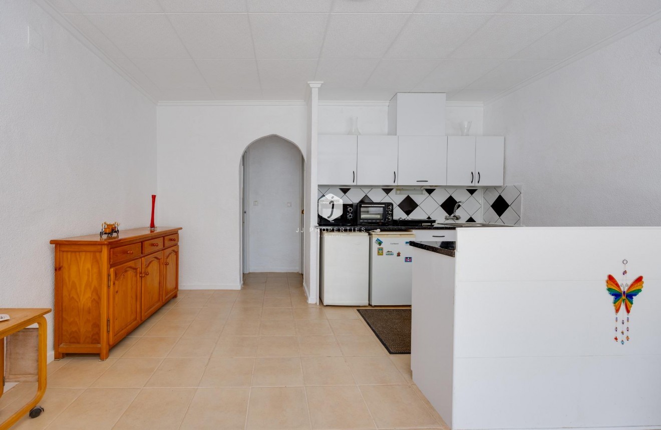 Resale - Chalet -
Torrevieja - La Siesta - El Salado - Torreta
