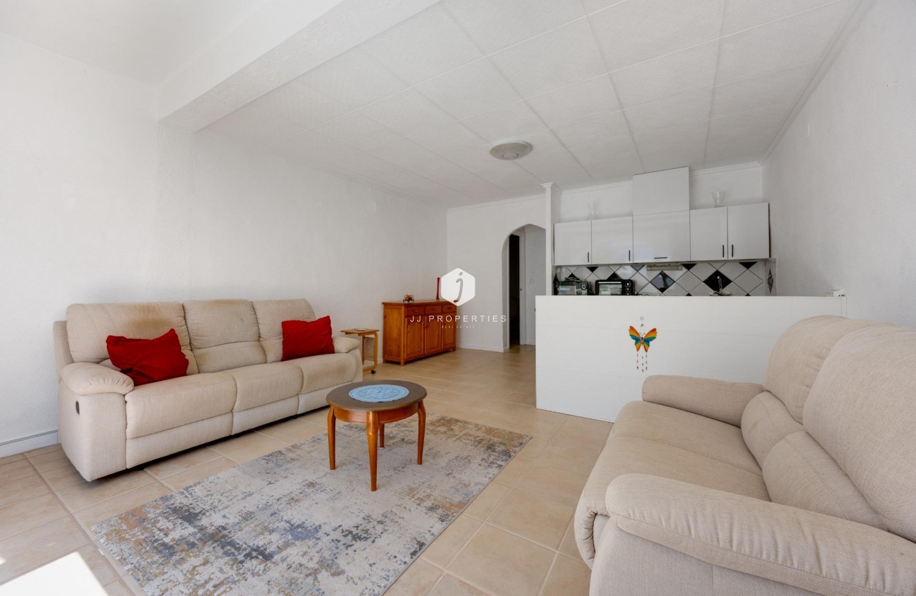 Resale - Chalet -
Torrevieja - La Siesta - El Salado - Torreta