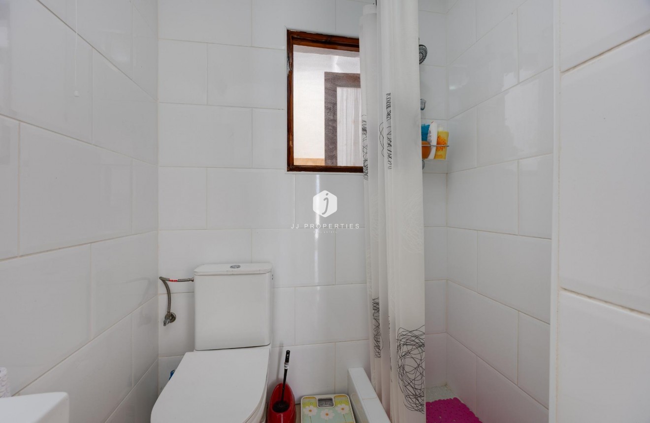 Resale - Chalet -
Torrevieja - La Siesta - El Salado - Torreta