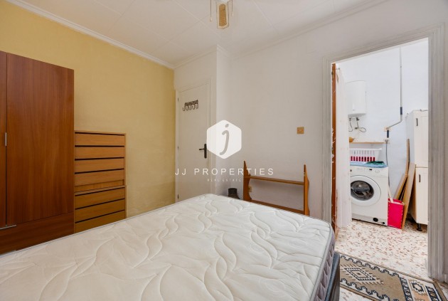 Resale - Chalet -
Torrevieja - La Siesta - El Salado - Torreta