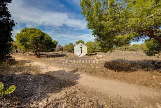 Resale - Chalet -
Torrevieja - La Siesta - El Salado - Torreta
