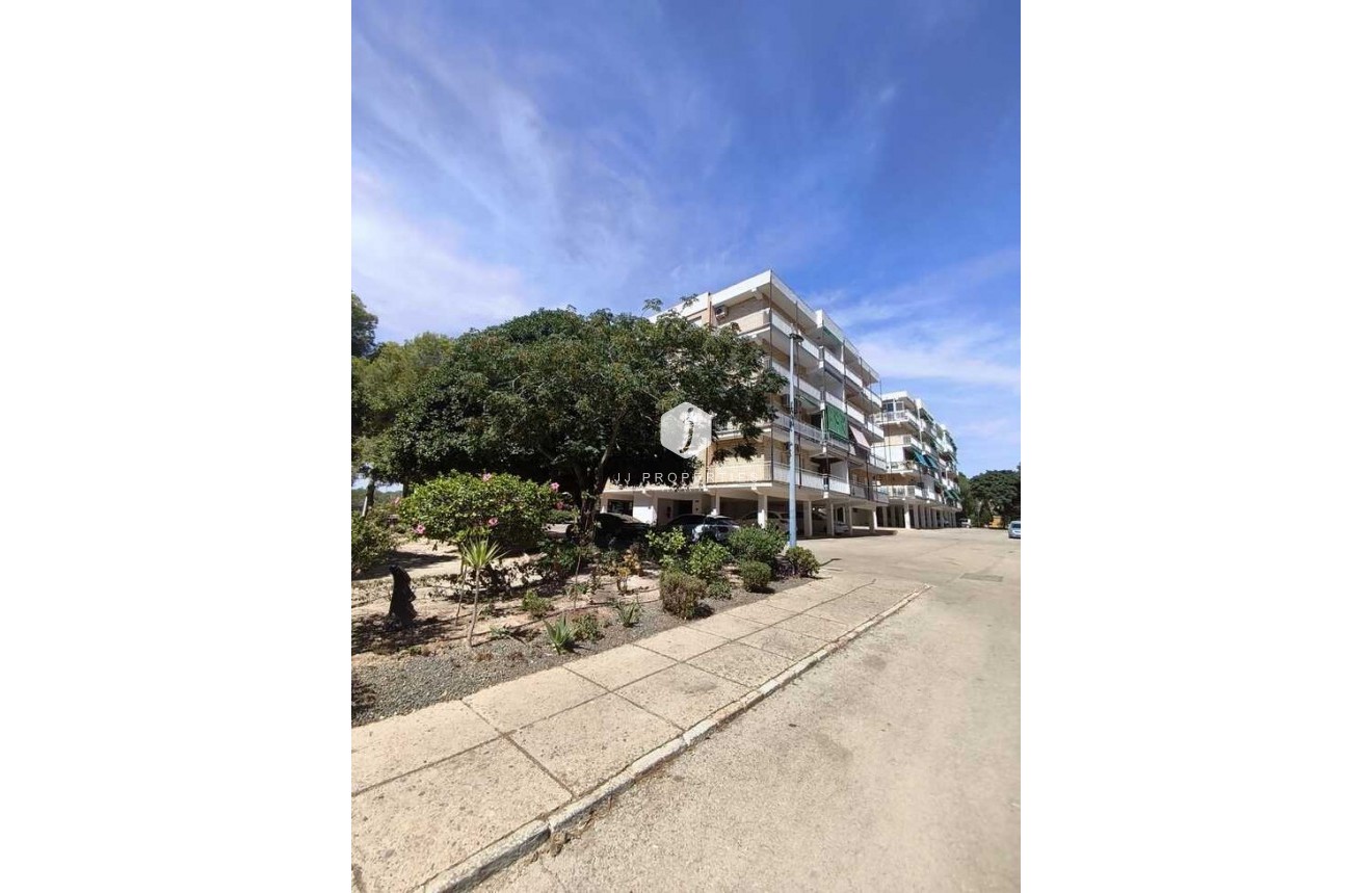 Z drugiej ręki - Daszek -
Punta Prima - Costa Blanca