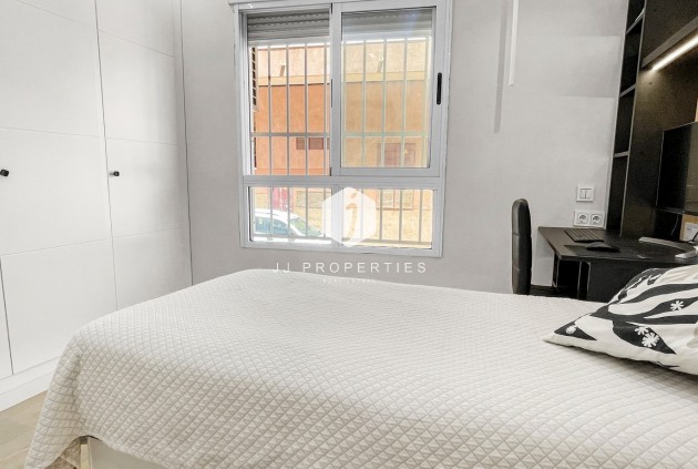 Tweedehands - Appartement / flat -
Torrevieja - Costa Blanca