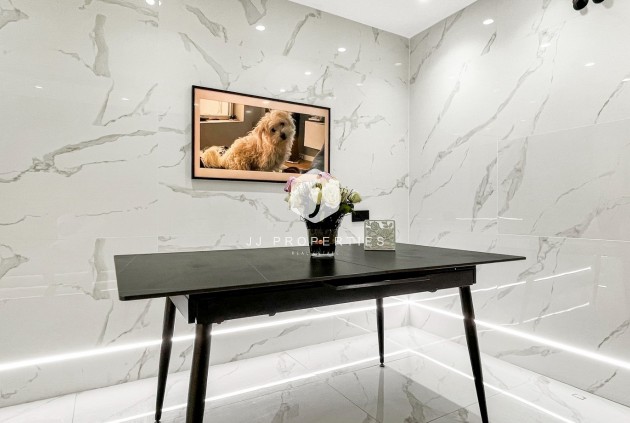 Tweedehands - Appartement / flat -
Torrevieja - Costa Blanca