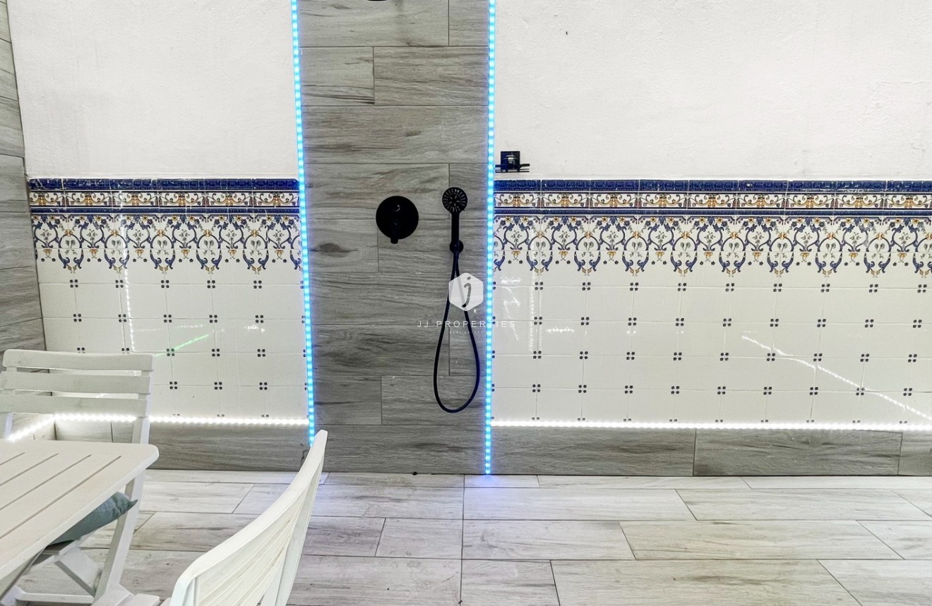 Tweedehands - Appartement / flat -
Torrevieja - Costa Blanca