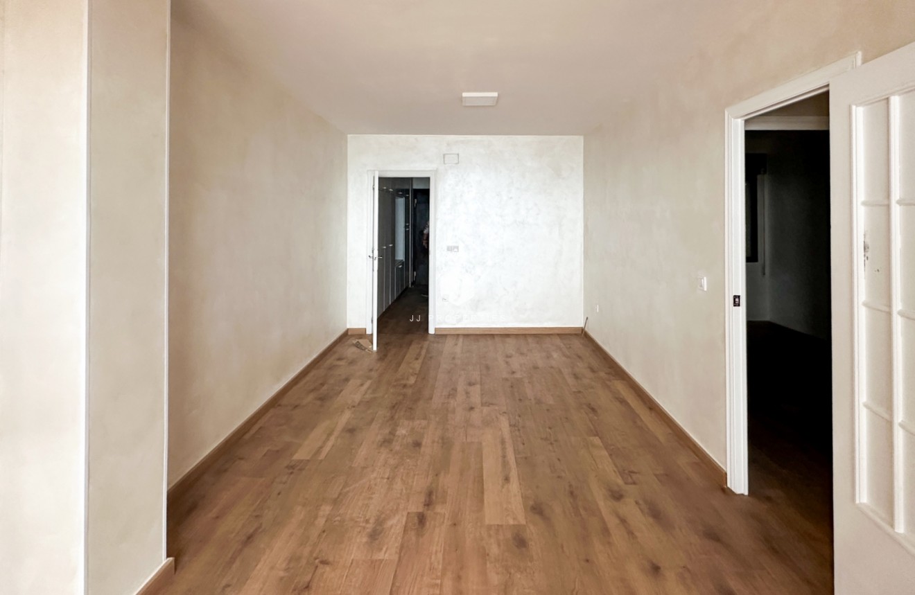 D'occasion - Appartement -
Torrevieja - Costa Blanca