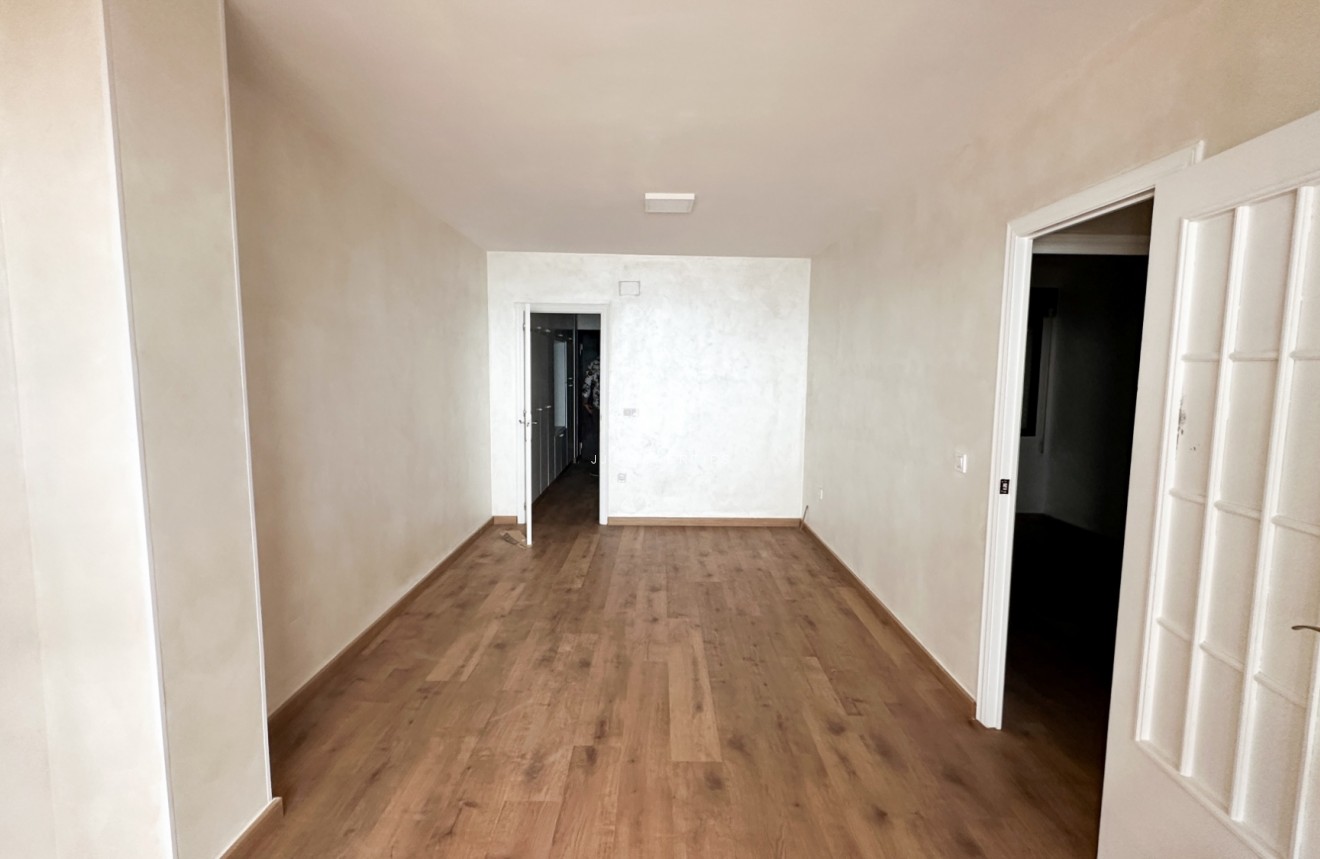 D'occasion - Appartement -
Torrevieja - Costa Blanca