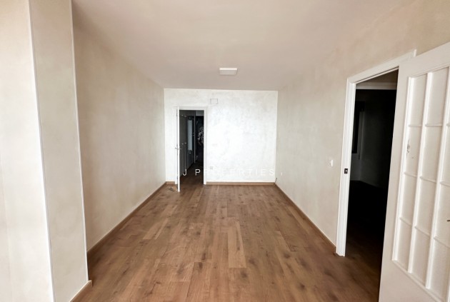 D'occasion - Appartement -
Torrevieja - Costa Blanca