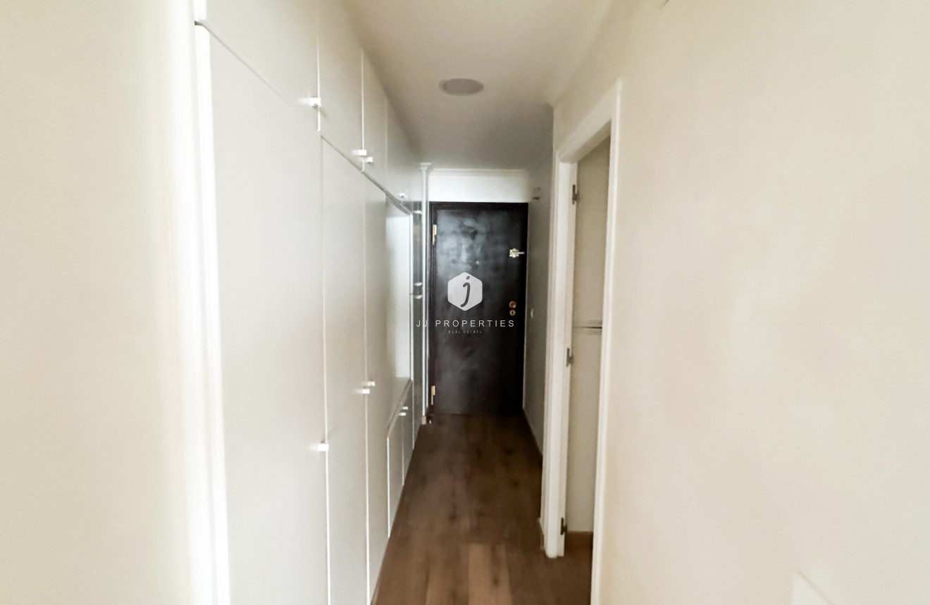 D'occasion - Appartement -
Torrevieja - Costa Blanca