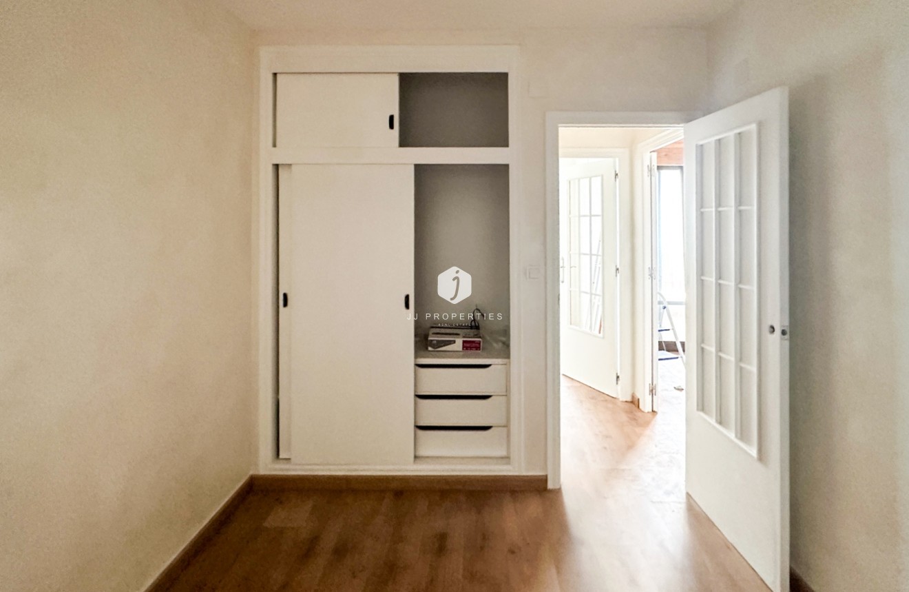 D'occasion - Appartement -
Torrevieja - Costa Blanca