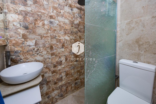 Tweedehands - Bungalow -
Torrevieja - La Siesta - El Salado - Torreta