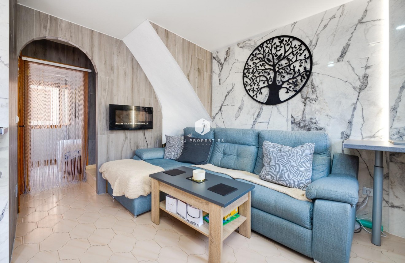 Tweedehands - Bungalow -
Torrevieja - La Siesta - El Salado - Torreta