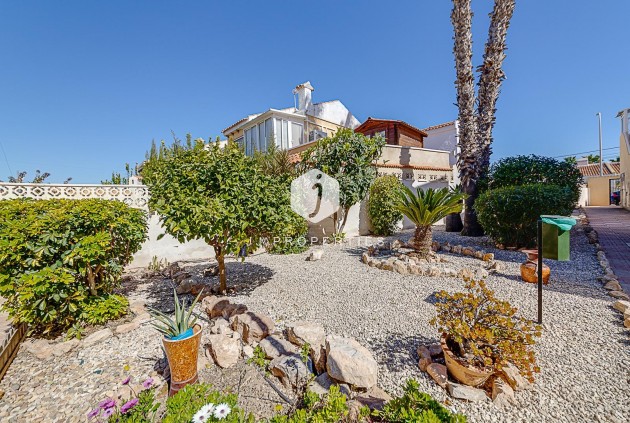 Tweedehands - Bungalow -
Torrevieja - La Siesta - El Salado - Torreta