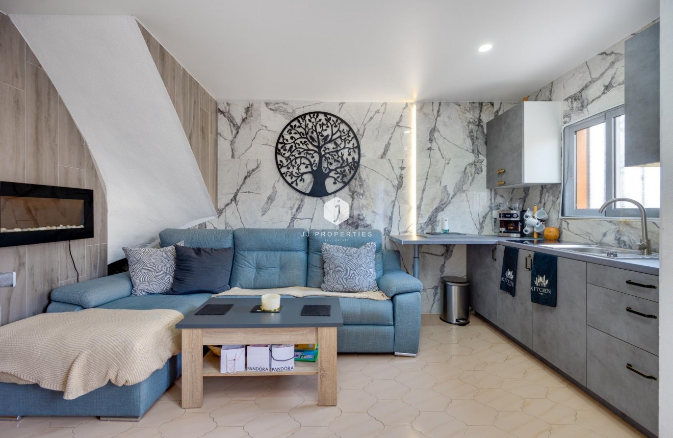 Tweedehands - Bungalow -
Torrevieja - La Siesta - El Salado - Torreta