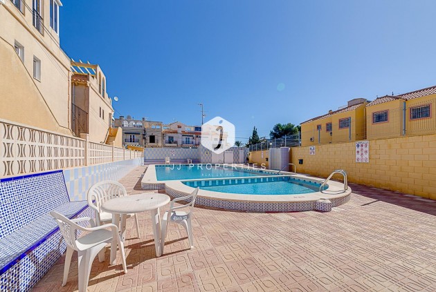 Tweedehands - Bungalow -
Torrevieja - La Siesta - El Salado - Torreta