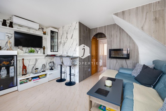 Tweedehands - Bungalow -
Torrevieja - La Siesta - El Salado - Torreta