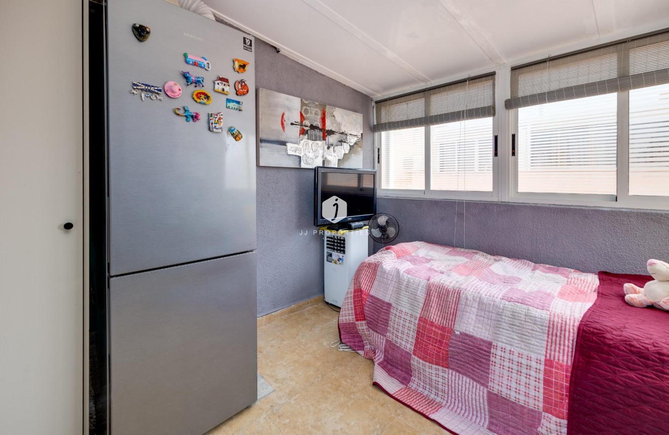 Tweedehands - Bungalow -
Torrevieja - La Siesta - El Salado - Torreta