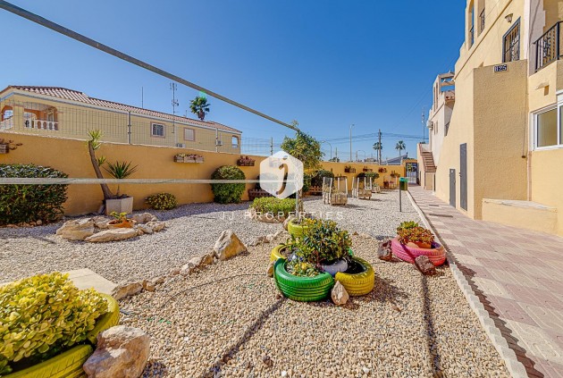 Tweedehands - Bungalow -
Torrevieja - La Siesta - El Salado - Torreta