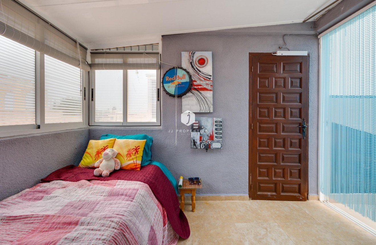 Tweedehands - Bungalow -
Torrevieja - La Siesta - El Salado - Torreta