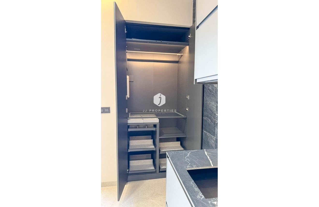 Tweedehands - Appartement / flat -
Torrevieja - Playa de los Locos