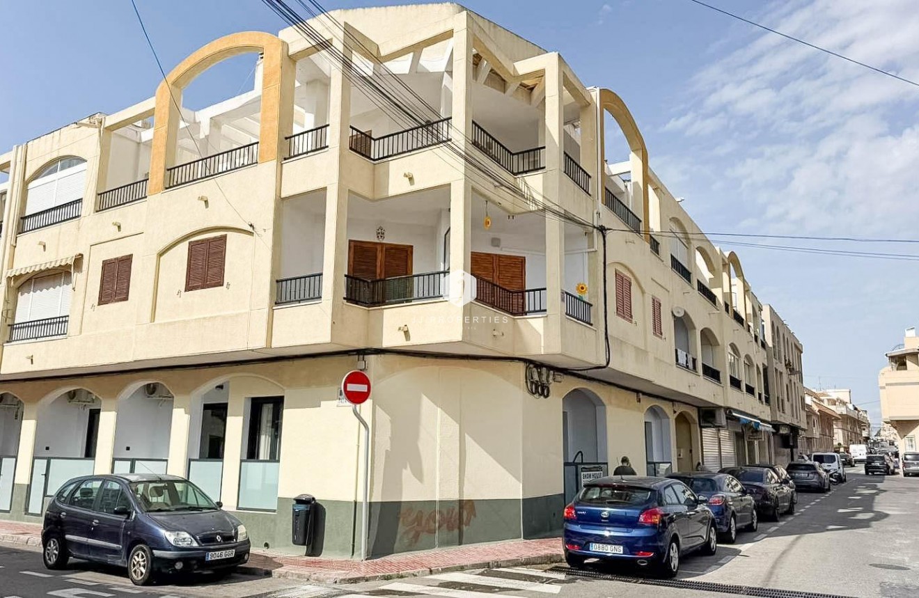 Tweedehands - Appartement / flat -
Torrevieja - Playa de los Locos