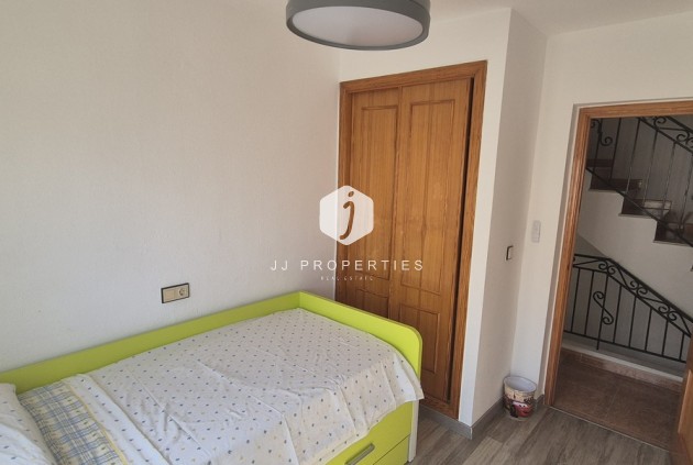Z drugiej ręki - Szalet -
Torrevieja - Costa Blanca