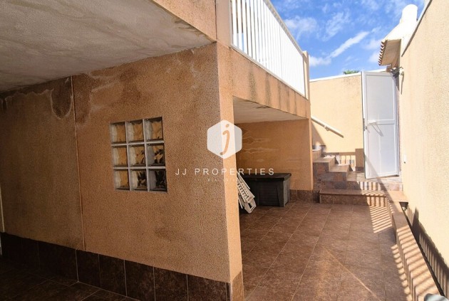 Z drugiej ręki - Szalet -
Torrevieja - Costa Blanca