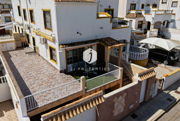 Z drugiej ręki - Szalet -
Torrevieja - Costa Blanca