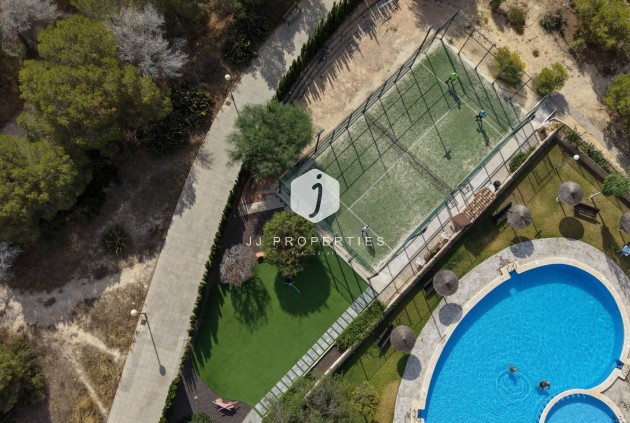 Z drugiej ręki - Szalet -
Torrevieja - Costa Blanca