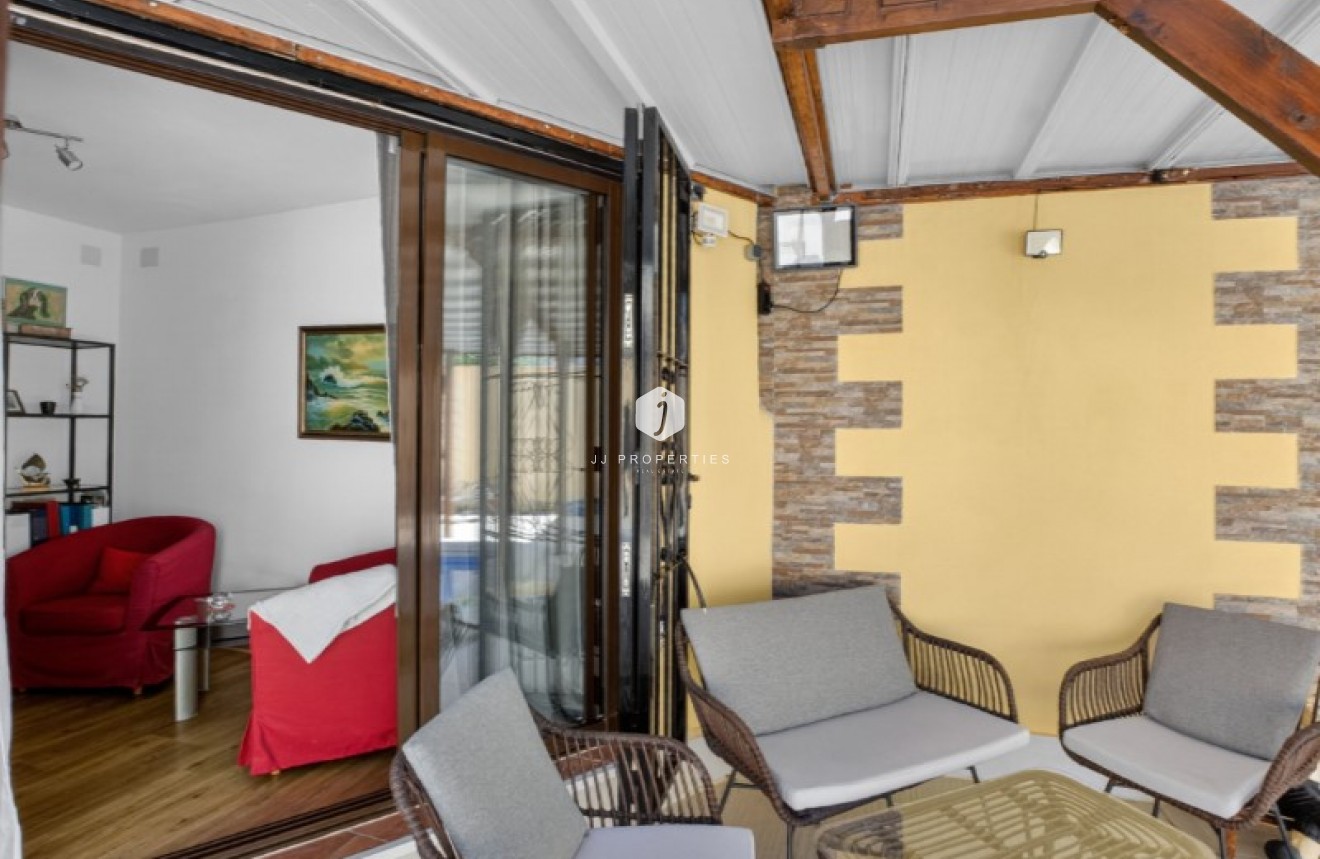 Resale - Villa -
Torrevieja - Costa Blanca