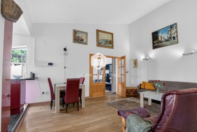 Resale - Villa -
Torrevieja - Costa Blanca