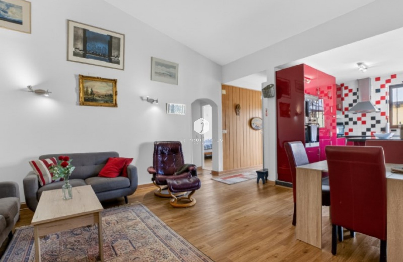 Resale - Villa -
Torrevieja - Costa Blanca