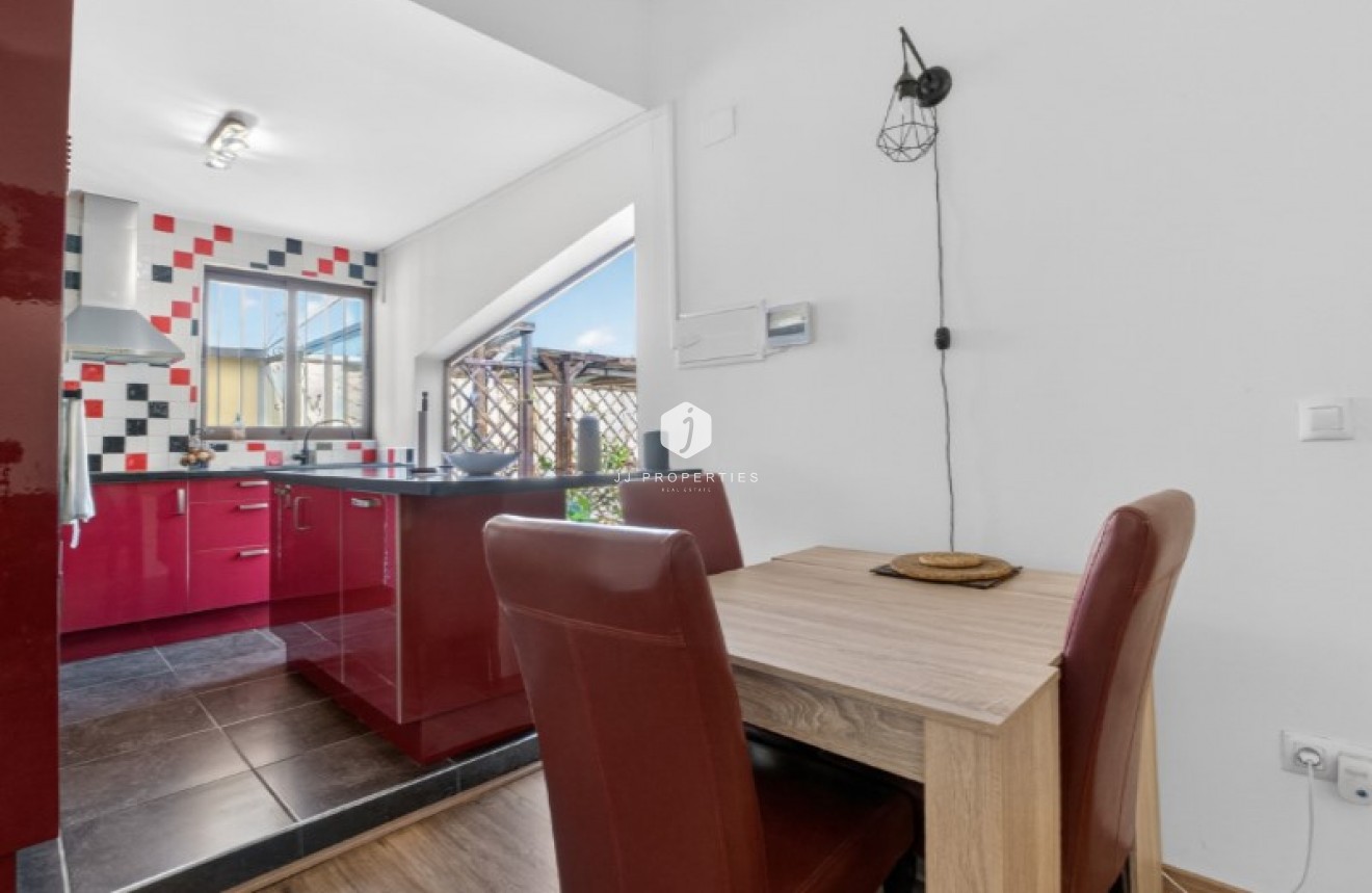 Resale - Villa -
Torrevieja - Costa Blanca