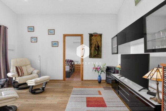 Resale - Villa -
Torrevieja - Costa Blanca